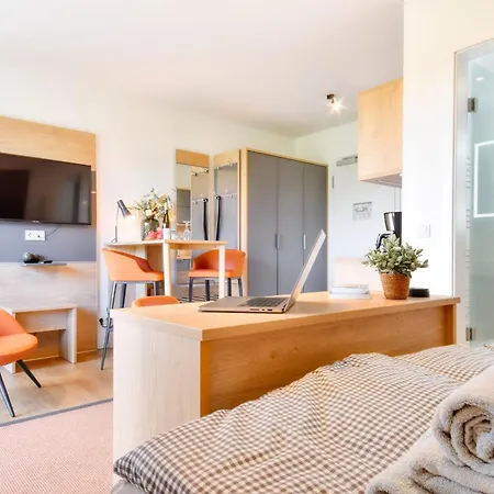 Tannenmeise 20 Im Wreecher Idyll Ruegen By Ruyastay 普特布斯